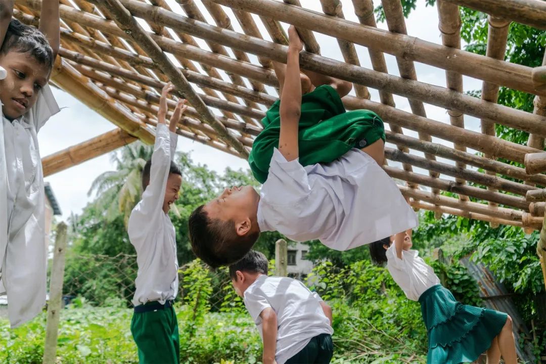 緬甸仰光竹構造兒童遊樂場Bamboo Playground／Blue Temple
