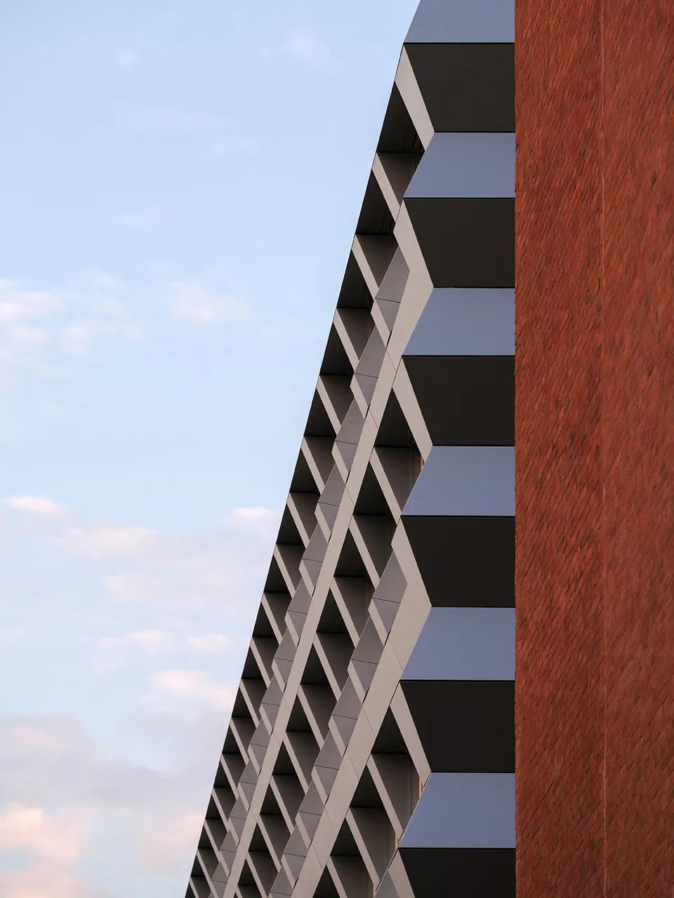 德國ZigZag辦公大樓／MVRDV+morePlatz