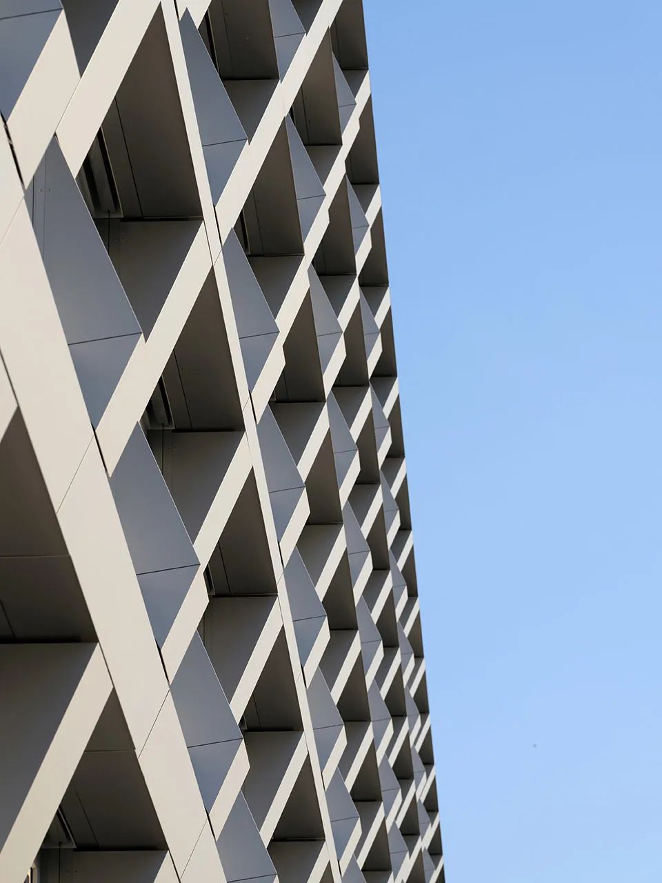 德國ZigZag辦公大樓／MVRDV+morePlatz