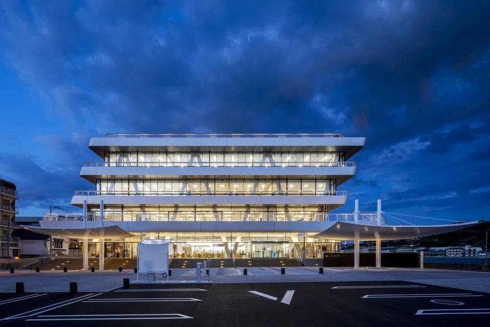 瀨戶內海尾道市政府大樓／株式會社日建設計 Nikken Seikei