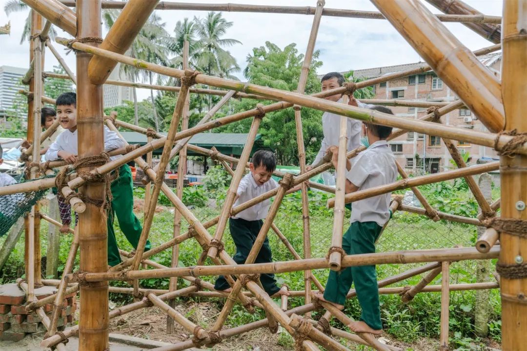 緬甸仰光竹構造兒童遊樂場Bamboo Playground／Blue Temple