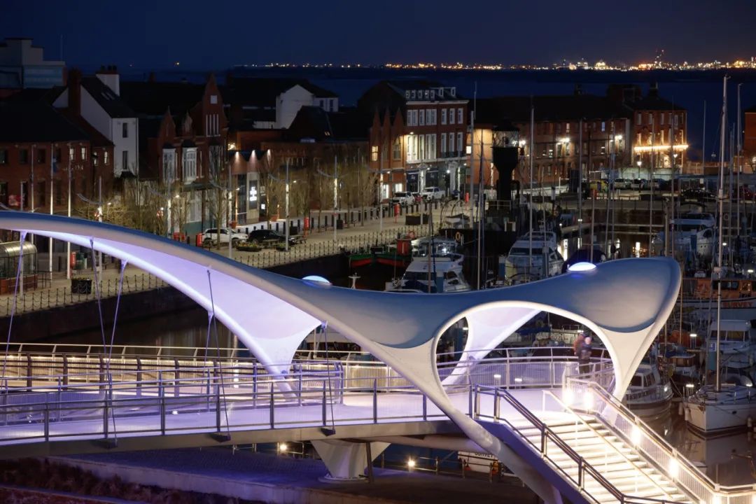 默多克人行步橋Murdoch’s Connection Bridge／Arup＋Matter Architecture