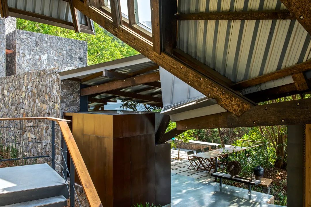 印度三溪之屋House of Three Streams／Malik Architecture