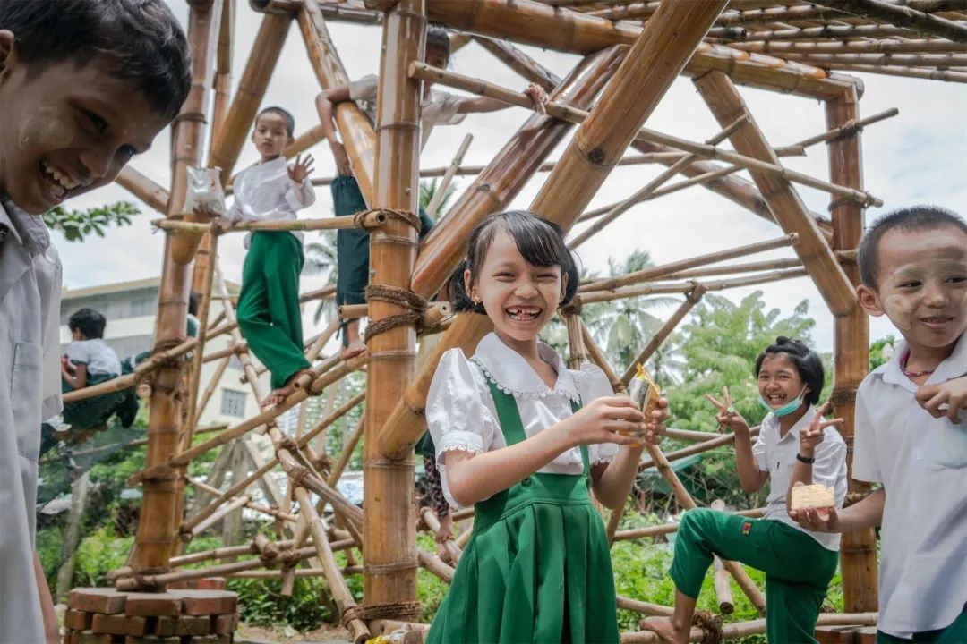 緬甸仰光竹構造兒童遊樂場Bamboo Playground／Blue Temple