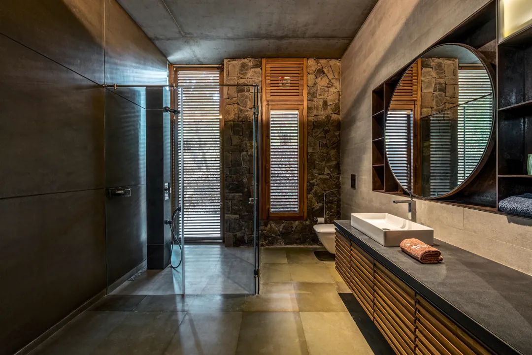 印度三溪之屋House of Three Streams／Malik Architecture