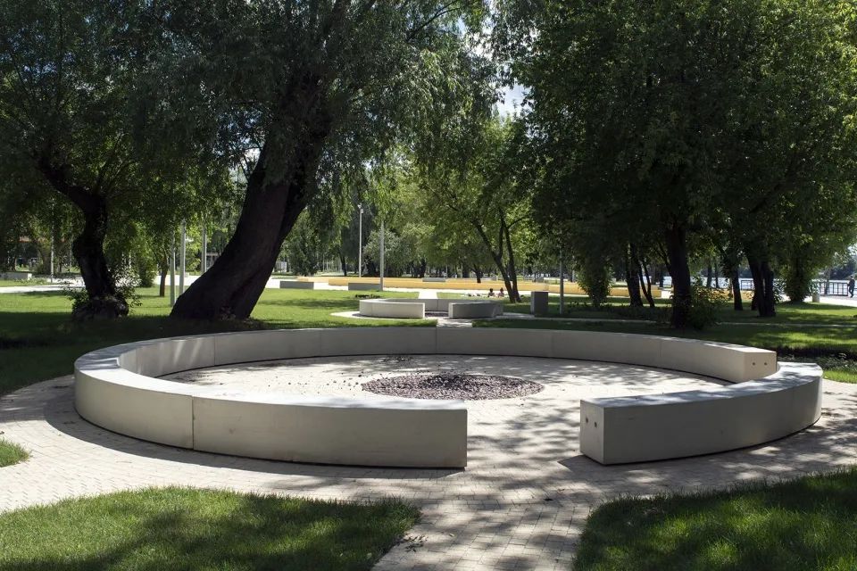 混凝土座椅 莫斯科河濱公園景觀設計 Moscow Moskva River landscape design／WOWHAUS