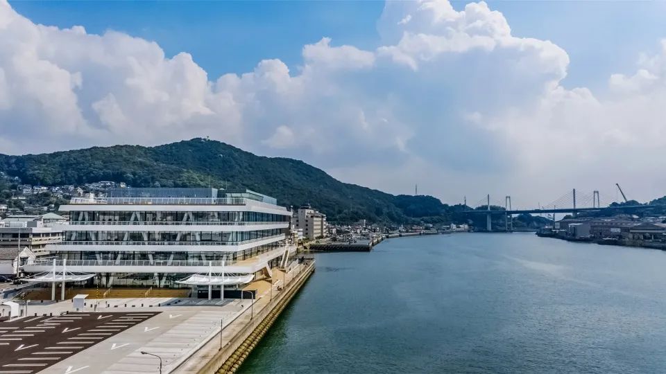 海上政府大樓© ToLoLo studio