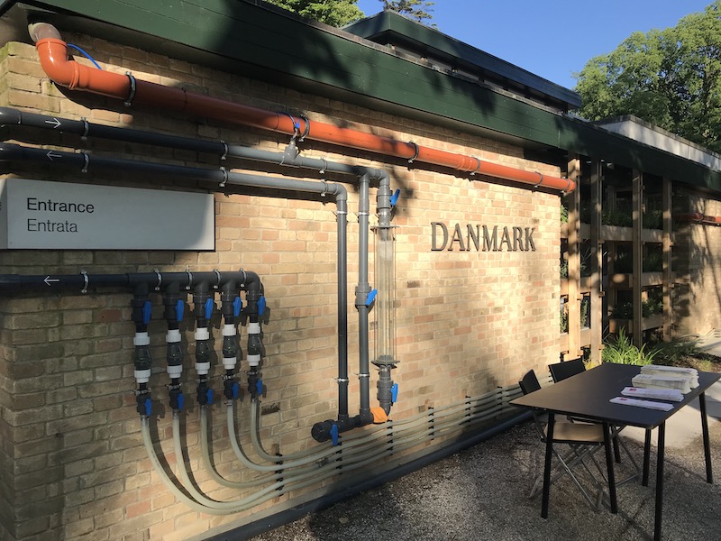 丹麥館展示水資源循環系統從大自然到人類生活的密切關聯。（趙欣怡 攝影）