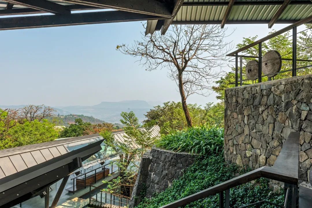 印度三溪之屋House of Three Streams／Malik Architecture