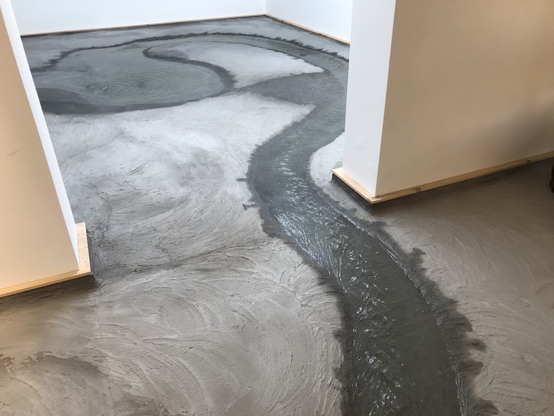 丹麥館內真實重現自雨水、河道、蓄水、濾水、飲水到回收等完整水資源循環系統，以強烈即視感提醒人類水資源與共同生活的緊密關係。（趙欣怡 攝影）