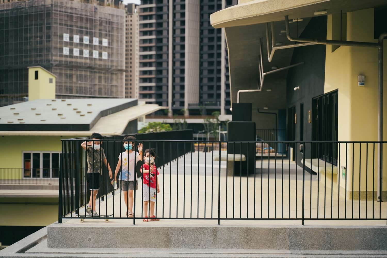 黃聲遠 田中央建築師事務所設計關埔國小