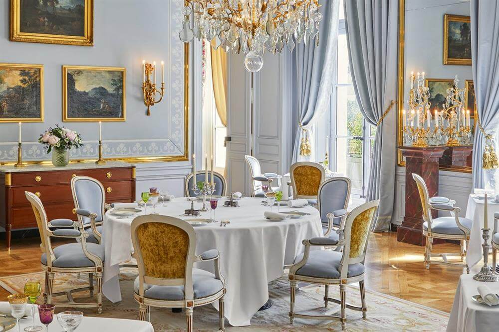 4ab19af0-7b78-40cb-864e-499372743cde_Restaurant---Le-Grand-Cabinetdesktop