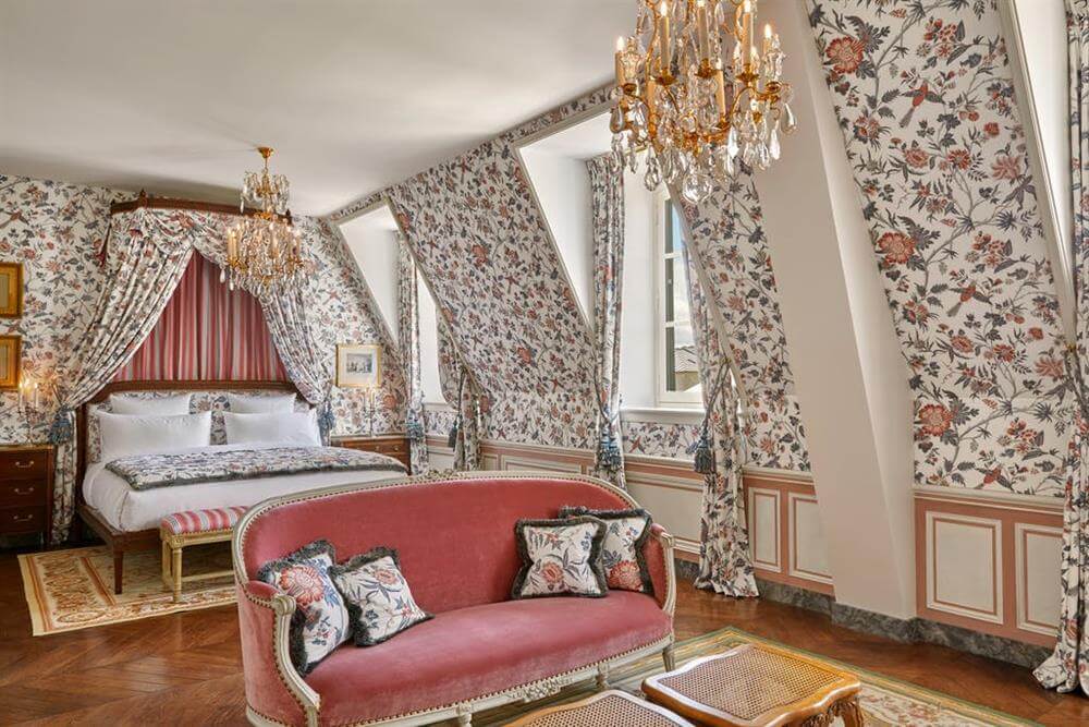 bde5e898-713a-4483-ba2b-0f9492f2c05c_Madame-de-Staël---Chambre-desktop
