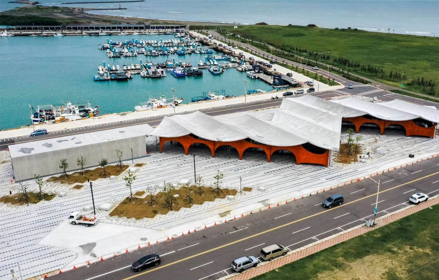 林聖峰與建蘇富源聯手設計新竹漁港漁產直銷中心2022年底完工