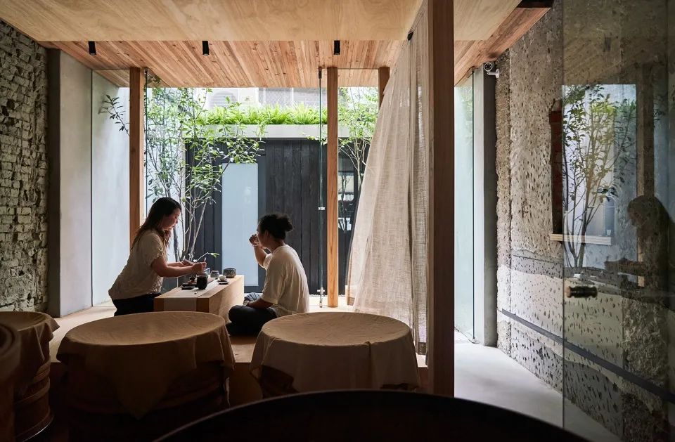 泡茶、品茶 台中兆兆茶苑/SOAR Design 合風蒼飛設計+ 張育睿建築師事務所