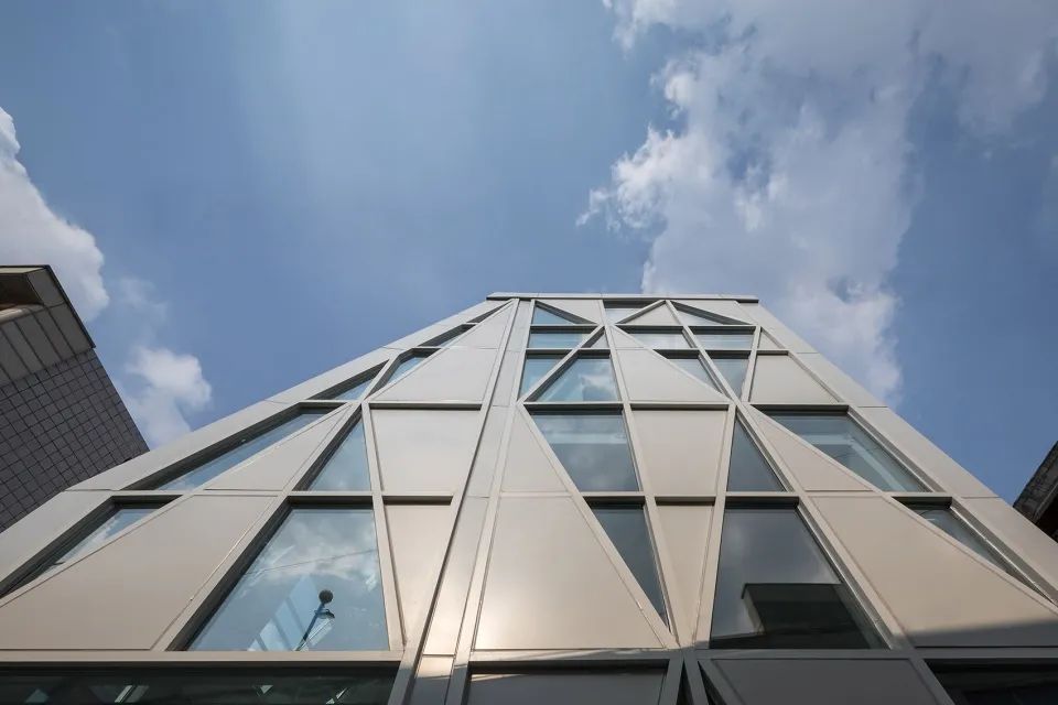 首爾面牧洞市場客服中心／UnSangDong Architects 韻生同建築師事務所