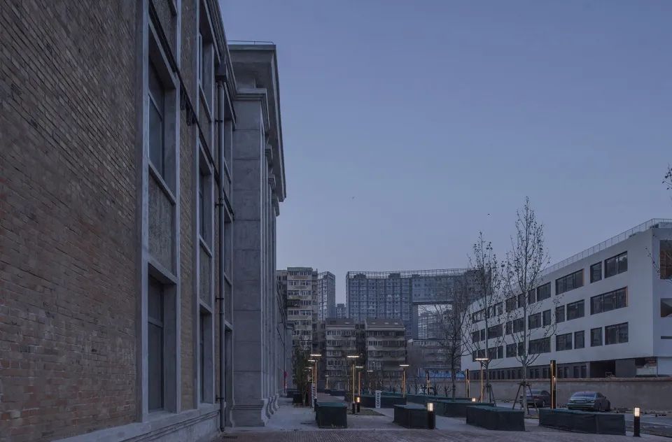 周邊環境 北京舊建築改造「1959時間里」文創產業園區／水發綠建（北京）城市科技發展有限公司
