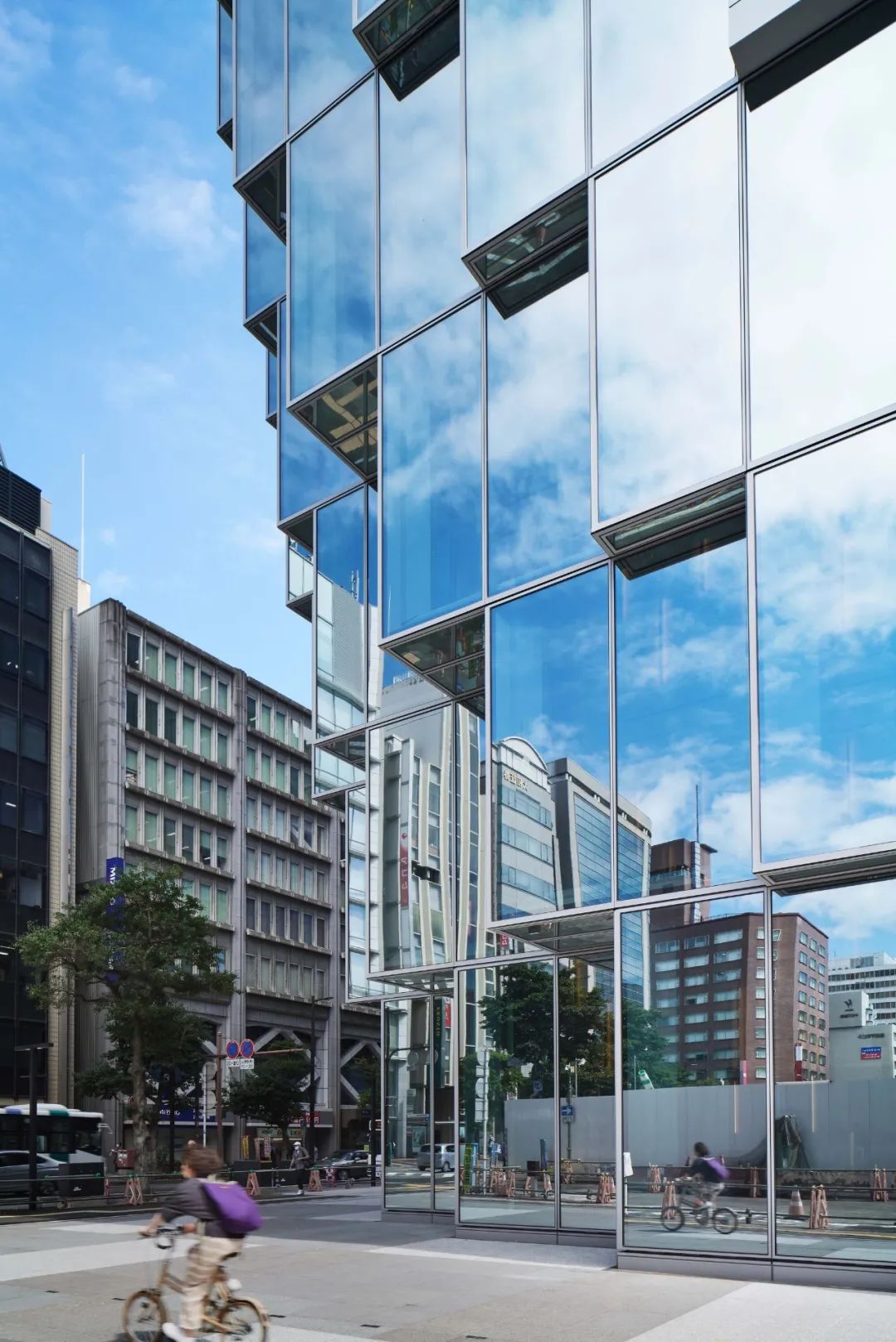 OMA 天神ビジネスセンター 福岡天神商務中心 辦公大樓 Rem Koolhaas Japan