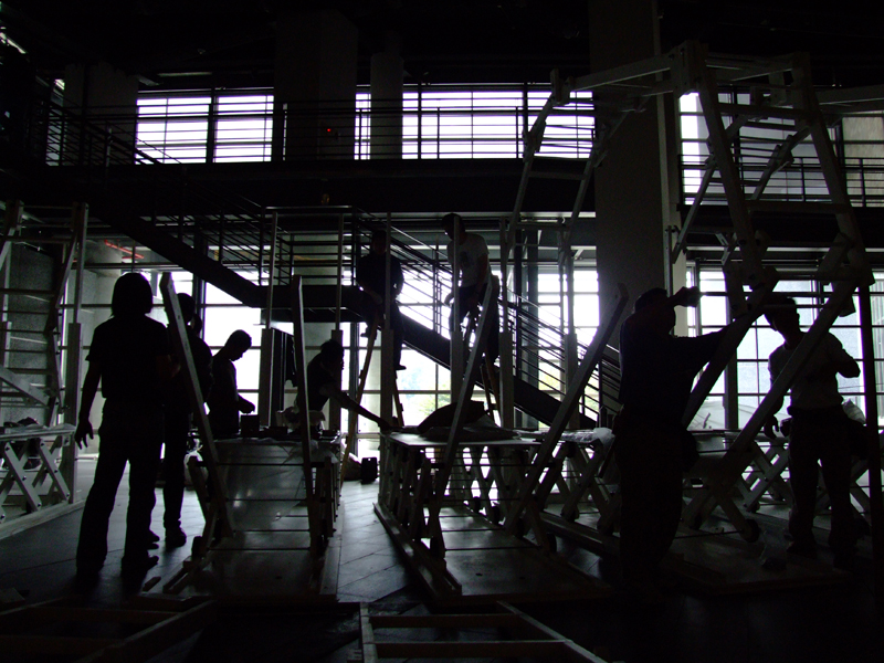 2006年國美館Co6 台灣前衛文件展，主題空間裝置「動•物」Motile Space／漆志剛