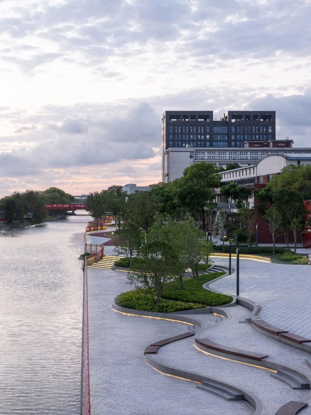 Shanhai Waterfront Public Space 上海閔行橫涇港東岸水岸景觀空間／SPARK思邦