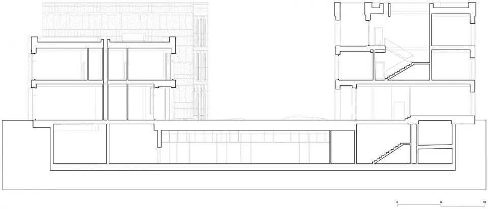 剖面圖 Section