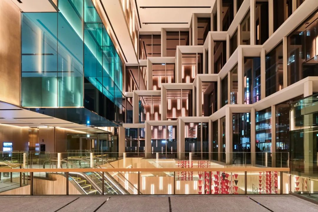 OMA 天神ビジネスセンター 福岡天神商務中心 辦公大樓 Rem Koolhaas Japan