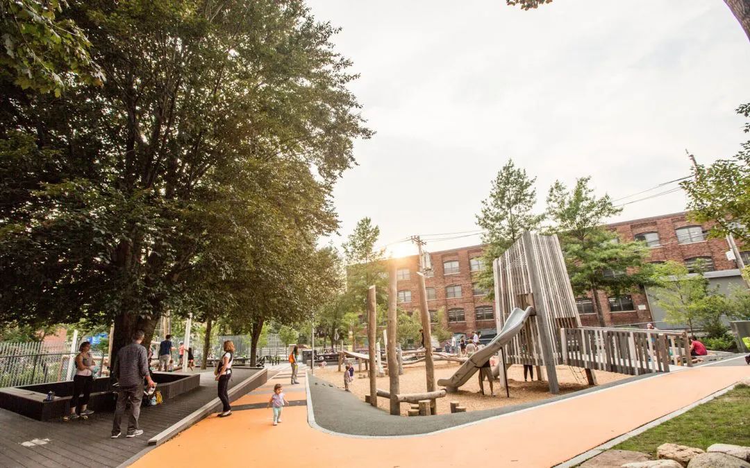 兒童遊樂場Hoyt-Sullivan Park Playground／Earthscape+Klopfer Martin Design Group