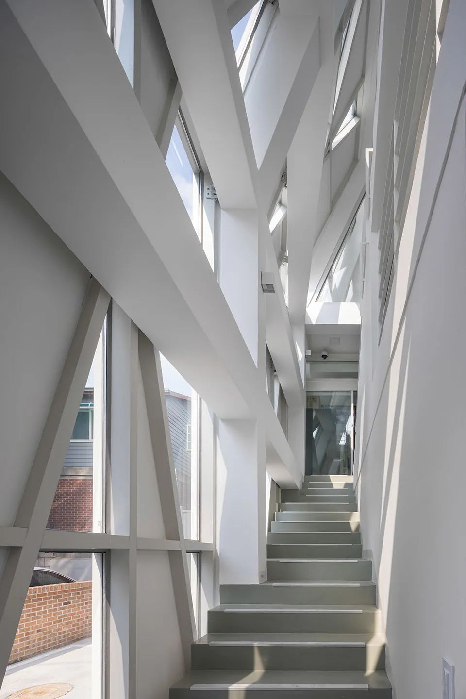 首爾面牧洞市場客服中心／UnSangDong Architects 韻生同建築師事務所