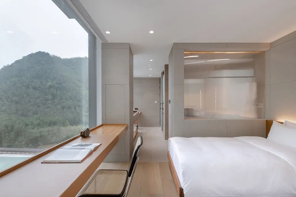 客房內部空間 bedroom suite 莫干山淺境·林棲谷隱度假酒店 Cube Hotel/素建築設計事務所 SUA
