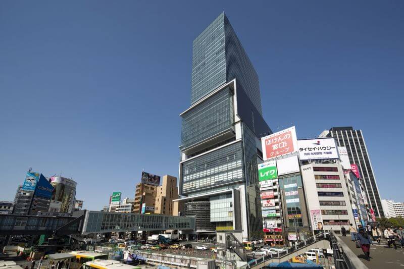Hikarie為超高層複合建築，位於每日三百萬人次流量的澀谷站；©Shibuya Hikarie／攝影：SS Co.,Ltd.／照片提供：東急電鐵、日建設計