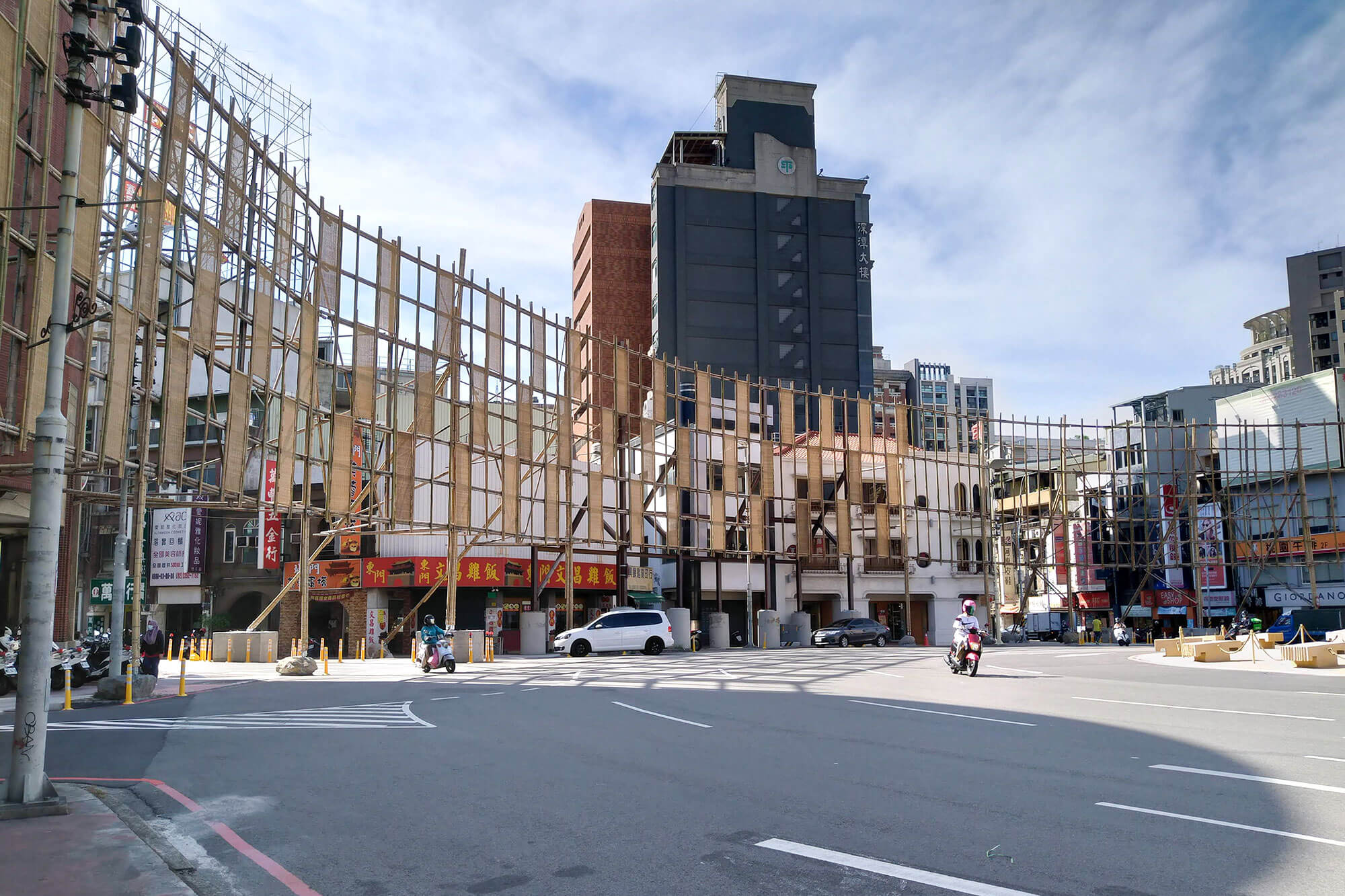 竹構搭建，2021 新竹光臨藝術節—東門城竹風屏幕／大藏聯合建築師事務所