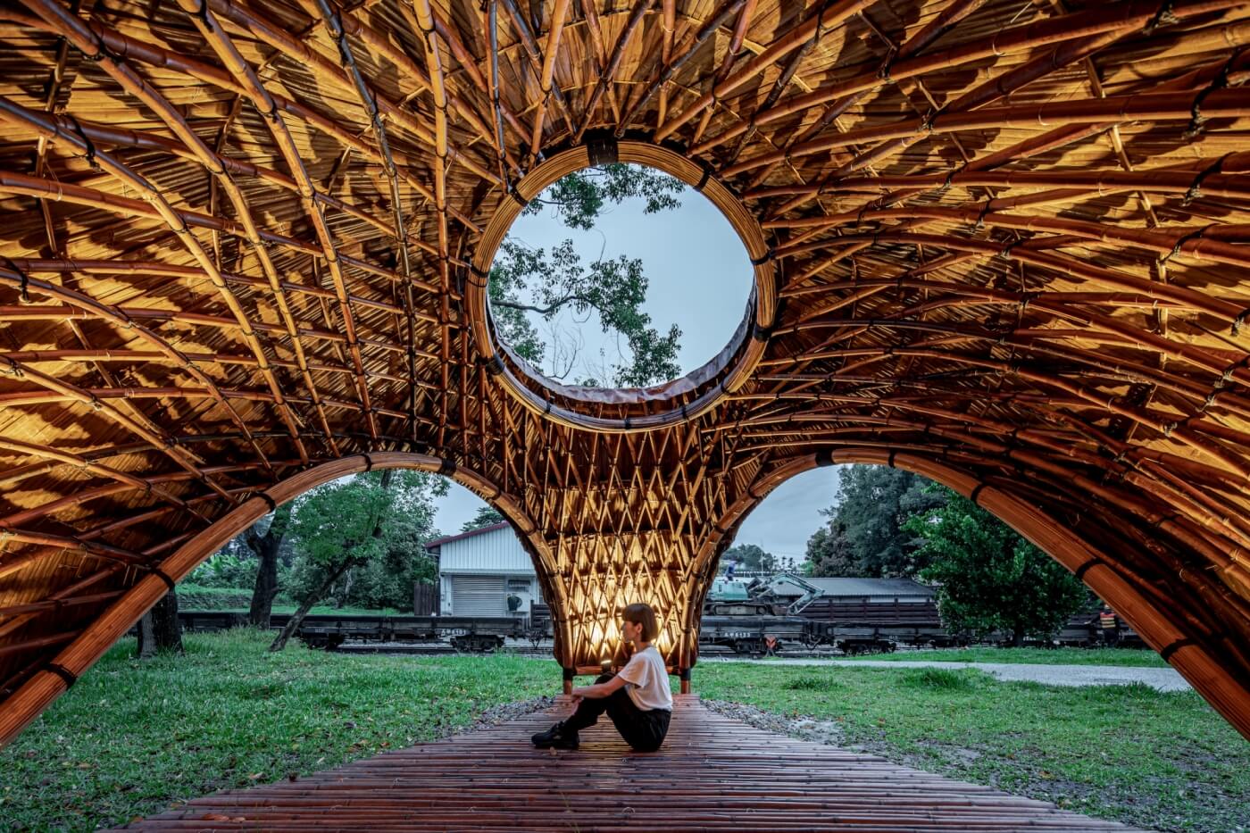 為台灣設計展暖身「2021構竹林鐵新銳展」6位建築師展現竹構造作品