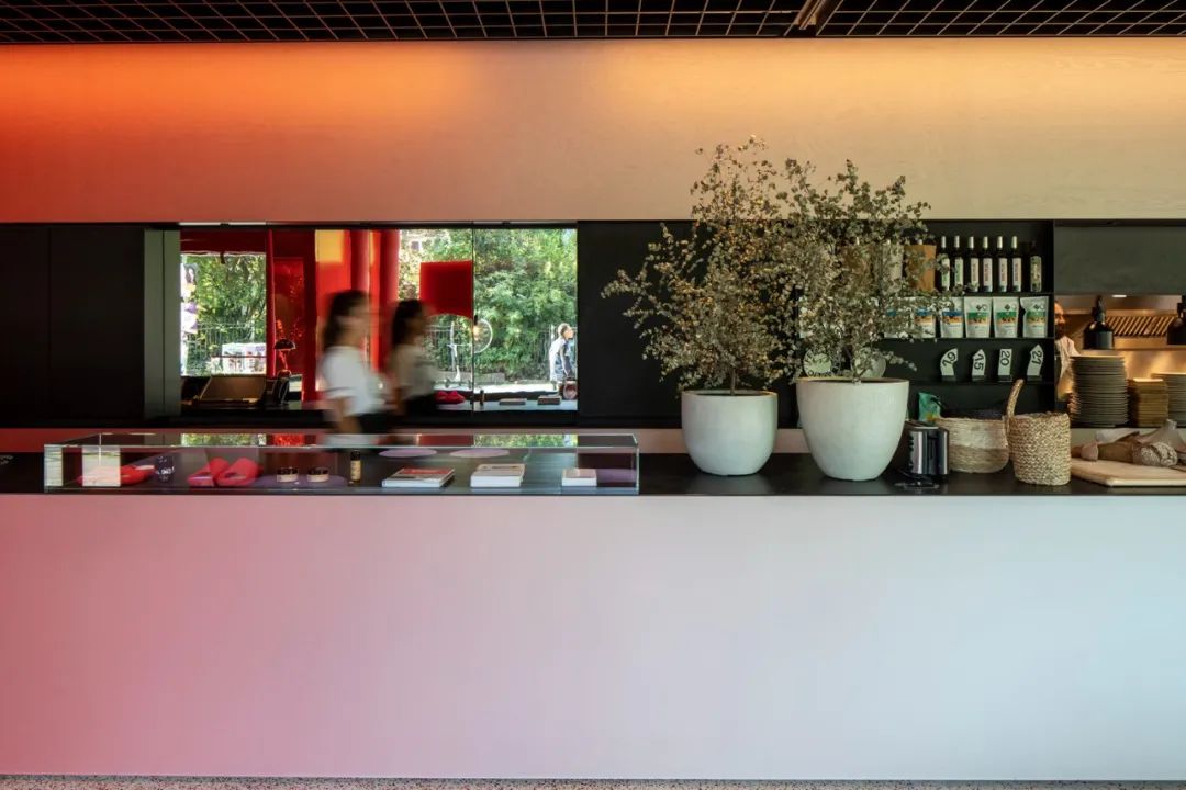 柏林變色龍咖啡館室內設計 Casa Camper Berlin Café Camaleon／MVRDV + GRAS Arquitectos