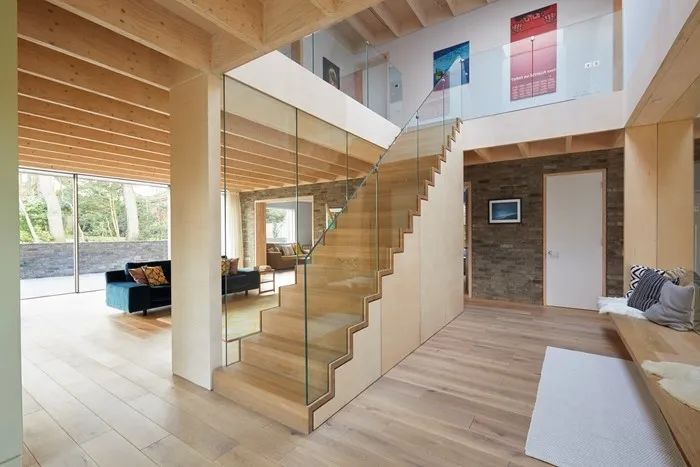 Weybridge住宅／Wilkinson King Architects