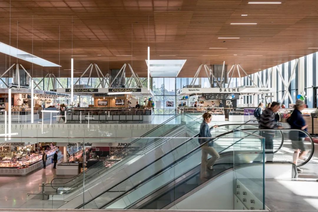 內部的市場空間 market 法國波城共和國綜合大樓Pau Republic Complex/Ameller Dubois
