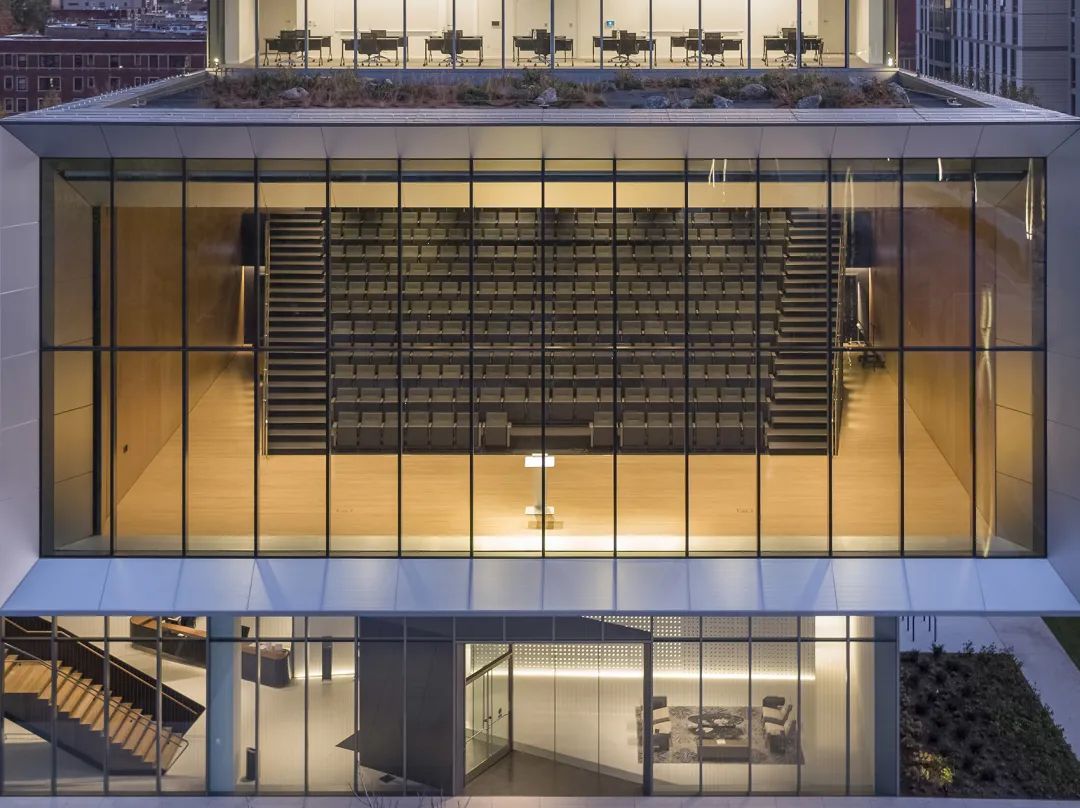 一層到四層立面 facade 芝加哥大學大衛·魯賓斯坦論壇大樓David M. Rubenstein Forum Chicago Univeristy／Diller Scofidio + Renfro