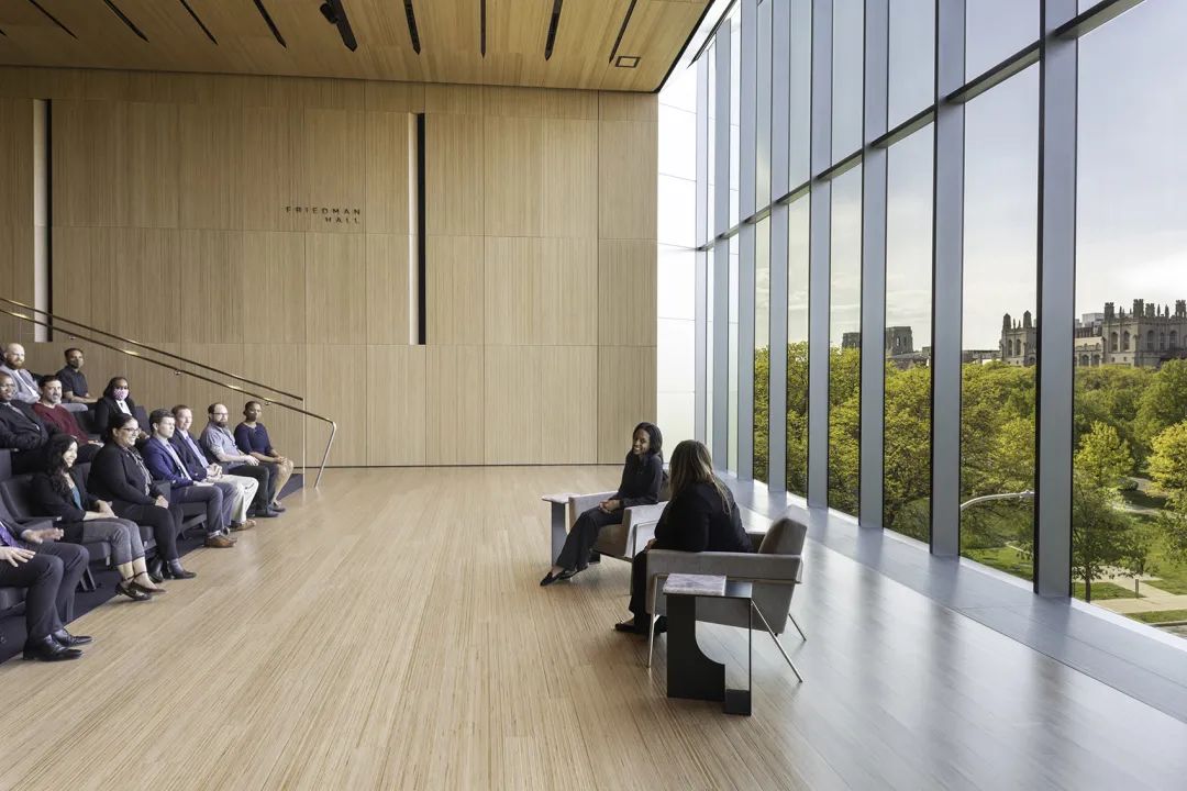 3層～4層：弗里德曼大廳（Friedman Hall）芝加哥大學大衛·魯賓斯坦論壇大樓David M. Rubenstein Forum Chicago Univeristy／Diller Scofidio + Renfro