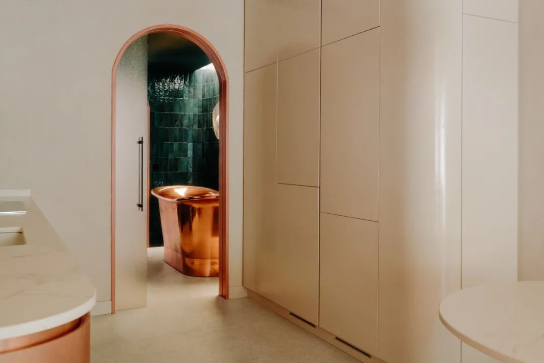 巴塞隆納公寓室內設計 Barcelona Waves House interior design／Szymon Keller 