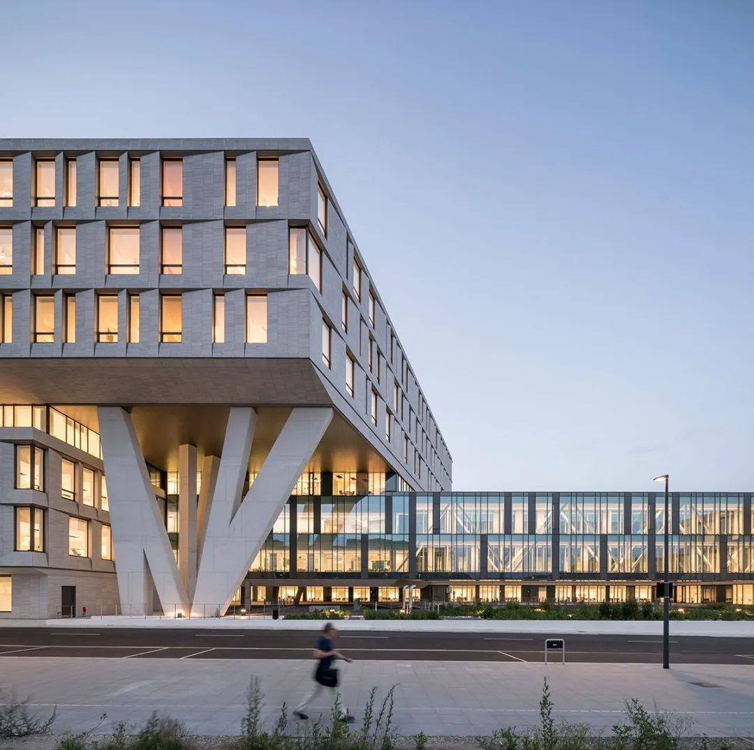 丹麥Rigshospitalet醫院北翼/建築師:LINK arkitektur + 3XN