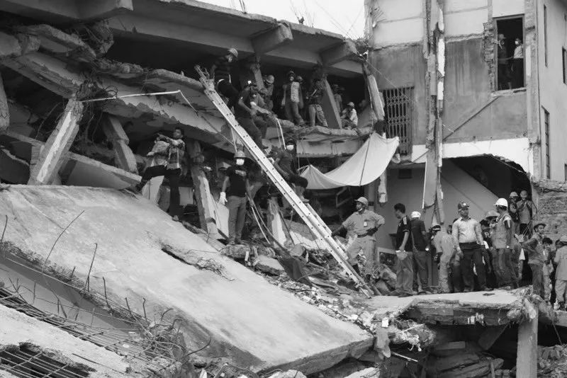 2013年孟加拉國薩瓦區大樓倒塌事故（英文：2013 Savar building collapse）