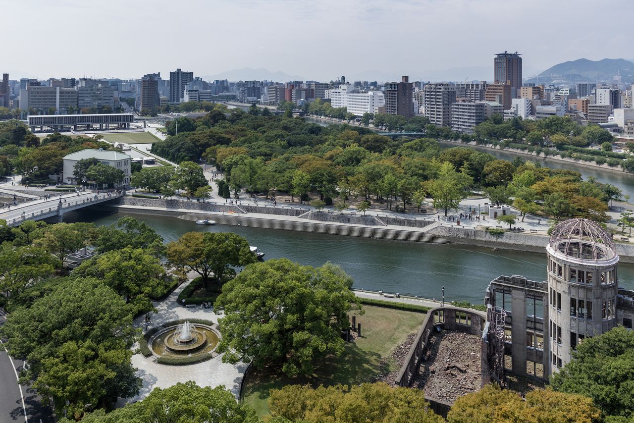 廣島和平紀念公園 設計:丹下健三 2016年9月10日撮影 © Jérémie Souteyrat