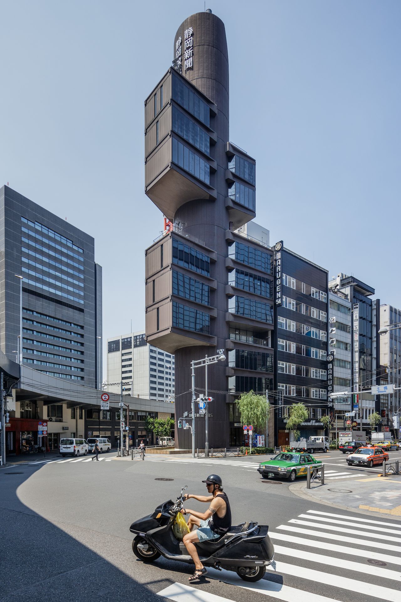 靜岡新聞·靜岡放送東京分社大樓  設計：丹下健三