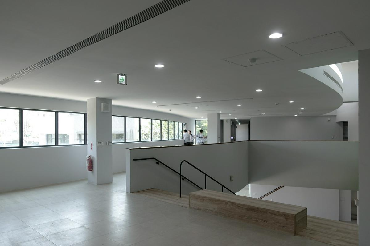 桃園南門公園地下停車場及南門市民活動中心／境向聯合建築師事務所