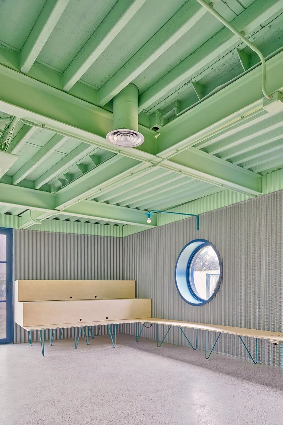 西班牙狗與人及其他物種訓練學校Educan School for Dogs, Humans and Other Species／Eeestudio + Lys Villalba