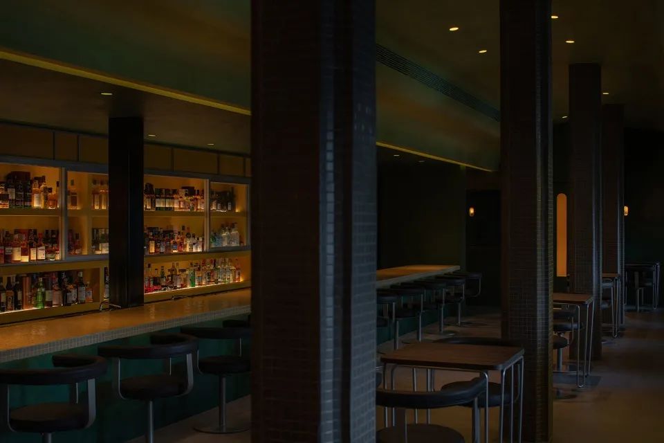 16HOURS Bar Restaurant Interior Design 餐酒館餐廳酒吧室內設計／ARSOO Design