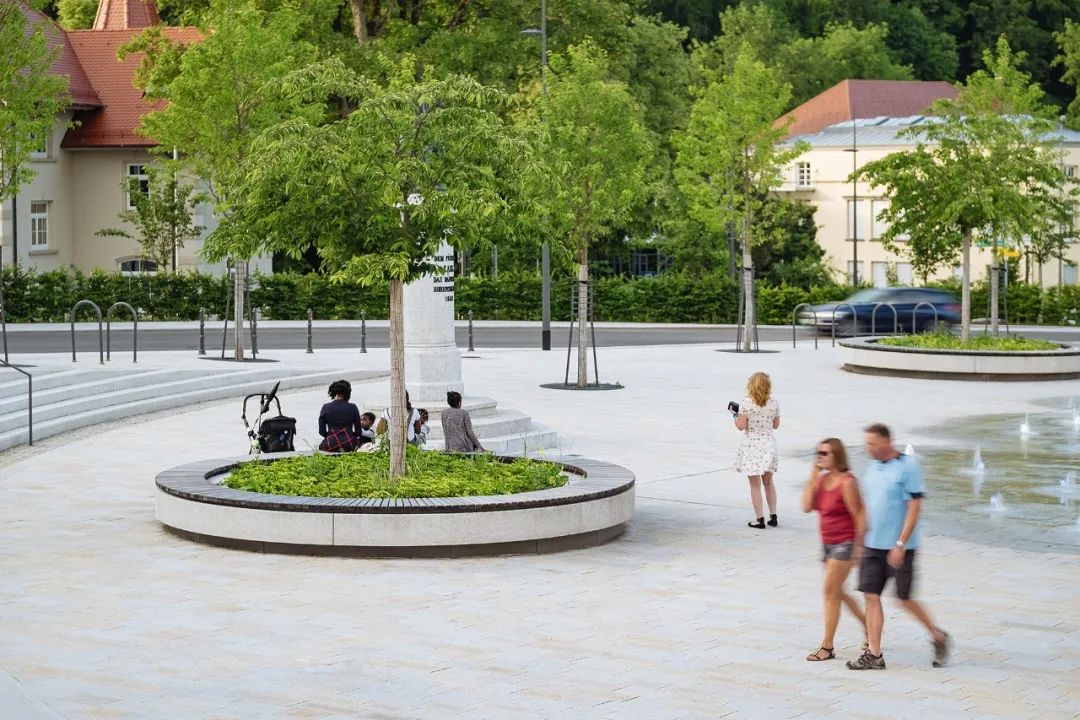 德國卡爾斯廣場景觀設計 Karlsplatz Sigmaringen landscape design architecture／GREENBOX Landschaftsarchitekten／Mecanoo