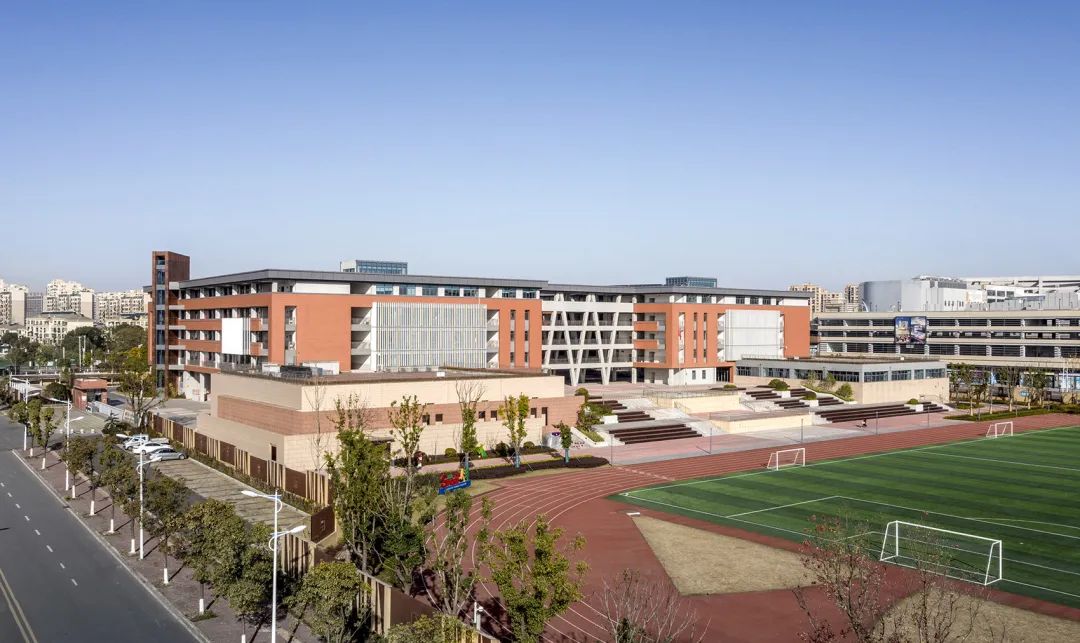China School Campus Architecture Design 中國銅陵市十五中西湖校區及師範附小新校區／地平線建築設計