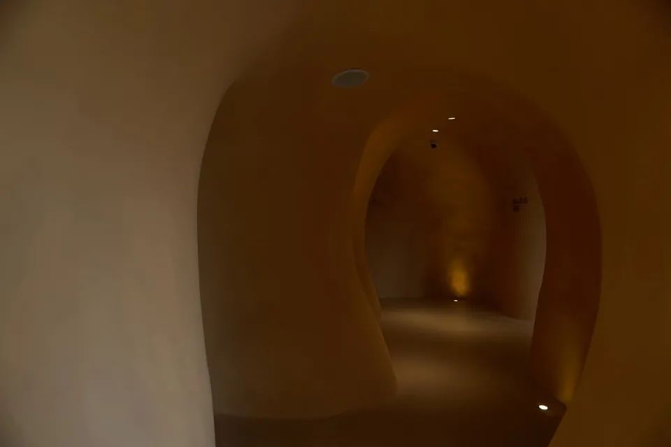 16HOURS Bar Restaurant Interior Design 餐酒館餐廳酒吧室內設計／ARSOO Design