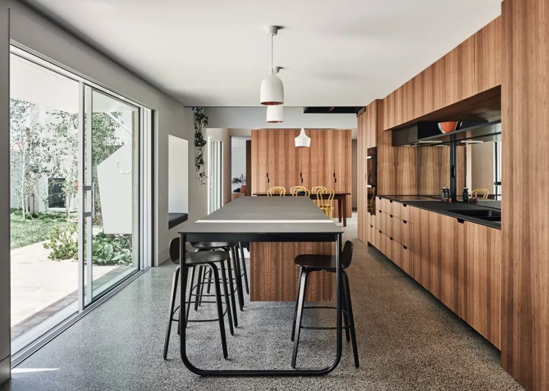 廚房 Kitchen 餐廳 Dining Australia Private House 澳洲RaeRae住宅／Austin Maynard Architects