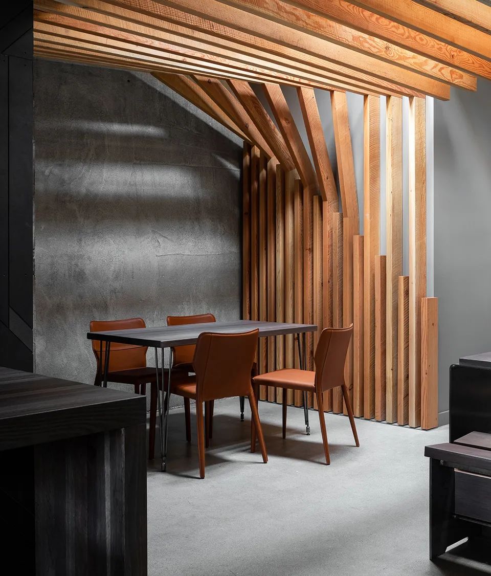 木格柵分隔成為空間焦點 美國餐廳室內設計 Edmonds Leftcraft Restaurant interior／Graham Baba Architects